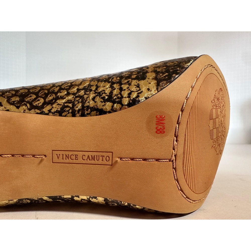 Vince Camuto Leather Gold Black Snakeskin Embossed Pointed Toe Pumps 8M NWOB - Picture 6 of 11